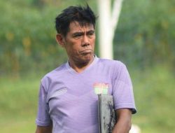 Sepak Bola Indonesia Berduka: Legenda Timnas Elly Idris Meninggal Dunia Akibat Sakit Ginjal