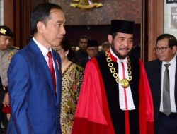 Jelang Pensiun, Anwar Usman Sampaikan Permohonan Maaf di Sidang Terakhir Mahkamah Konstitusi