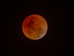 Fenomena Langka Ramadan! Blood Moon 3 Maret 2026 Hiasi Langit Indonesia, Cek Jadwal Lengkapnya!