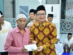 Tutup Safari Ramadan di Duduksampeyan, Wabup Gresik Sosialisasi Layanan Darurat 112 dan WhatsApp AI