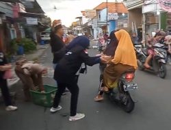 Tebar Keberkahan di Jombang, DPW Yayasan Bumi Majapahit Jatim Bagikan 1.000 Paket Takjil
