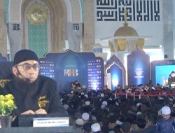 Lautan Jemaah Padati Masjid Al Alam, Kajian Ustaz Khalid Basalamah di Kendari Berlangsung Khidmat