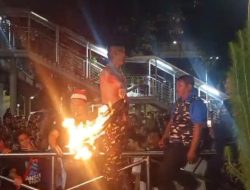 Kericuhan Pecah di KPK: Massa Banser Bakar Atribut dan Nyaris Robohkan Pagar Usai Penahanan Yaqut Cholil Qoumas