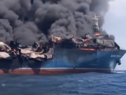 Ketegangan Memuncak: Kapal Tanker Dilaporkan Hancur Saat Coba Terobos Selat Hormuz Tanpa Izin