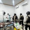 Tragedi Berdarah di Agats: Pemuda Diduga ODGJ Serang Ayah Kandung, Keduanya Kritis Bersimbah Darah