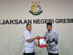 Wujudkan Rasa Aman bagi 8.000 Guru, PGRI dan Kejari Gresik Jalin Sinergi Perlindungan Hukum