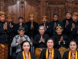 Usai Larung di Parangkusuma, Abdi Dalem Keraton Kasunanan Surakarta Sowan ke Rumah Bambang Sridaya