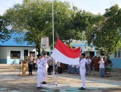 Kapolres Nagan Raya Pimpin Gerakan “Saweu Sikula”, Tanamkan Disiplin dan Karakter Pelajar Sejak Dini