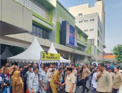 Presiden RI Prabowo Subianto Jenguk Korban Kecelakaan KA Argo Bromo Anggrek dan KRL di RSUD Kota Bekasi