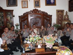 Dampingi Wakapolda, Kapolresta Tangerang Anjangsana ke Mantan Kapolda Banten