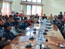 Audiensi di DPRD TTS, Warga Tuntut Penertiban dan Pemeriksaan Ulang Izin Usaha di Oebesa