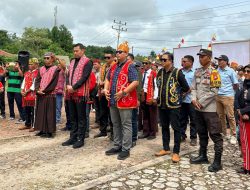 Gawai Dayak Nasrani di Badau Berlangsung Meriah, Bupati Kapuas Hulu Ajak Generasi Muda Lestarikan Budaya