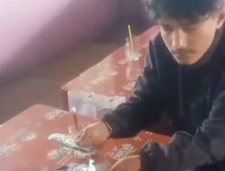 Dua Pemuda Diduga Terlibat Peredaran Obat Terlarang Diamankan Warga di Pulosari