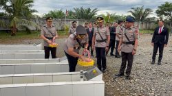 Sambut Hari Bhayangkara ke-80, Polres Nagan Raya Gelar Upacara dan Ziarah ke Taman Makam Pahlawan