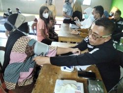 Asap TPA Jatiwaringin Berdampak ke Warga, Polresta Tangerang Buka Layanan Kesehatan di Lokasi Pengungsian
