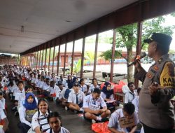 Kasat Binmas Polres Asmat Ajak Pelajar SMAN 1 Agats Jauhi Narkoba: Sayangi Orang Tua, Hormati Guru, Raih Masa Depan