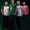 Tribute untuk Eri Irianto, AZA Rilis Jersey Pramusim Persebaya 2026 Bernuansa Klasik