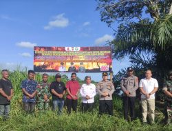 Cegah Karhutla, Polsek Darul Makmur-Forkopimcam Pasang Spanduk Larangan Membakar Lahan