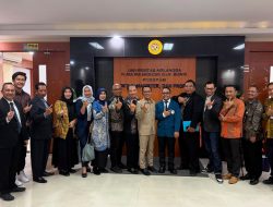 Bang Jack Hadiri Promosi Doktor Irfan Kharisma Putra, Ketua SJN Jombang Kirim Karangan Bunga Ucapan Selamat