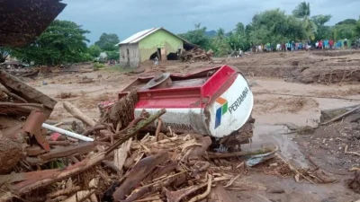 Gempa M 7,7 dan Tsunami Terjang NTT: 43 Orang Meninggal, 235 Kali Gempa Susulan