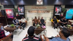 Puluhan Massa 212 Loro Siji Loro Desak Audiensi Ulang dengan Bupati Blitar, Soroti Jalan Rusak hingga Polusi Tambang Pasir