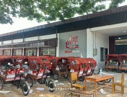 Dukung Mobilitas Muktamar ke-35 NU, Prabowo Subianto Serahkan 200 Unit Becak Listrik di Jombang