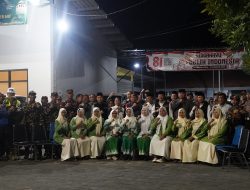 Menjelang Muktamar ke-35 NU, Satpol PP Jombang Gelar Aksi Simpatik dan Bagikan 500 Kerudung Gratis