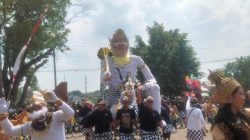 Semarak Karnaval Kemerdekaan RI ke-81 di Klaten: Ribuan Warga Desa Karang dan Jelobo Tumpah Ruah Unjuk Kreasi Budaya