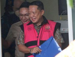 Diperiksa 6 Jam di Kejagung, Febrie Adriansyah Kembali Dibawa ke Rutan KPK