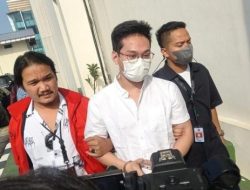 Bebas Bersyarat! Indra Kenz Keluar dari Lapas Cibinong, Wajib Lapor hingga 2030