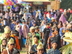 Gaungkan Harmoni Budaya, Lesbumi NU Warungpring Sukseskan Kirab Slumpring dan Grebeg Maulud Cibuyur