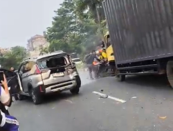 Rem Blong, Lori Tabrak Kendaraan di Km 7 Tanjungpinang, 1 Tewas