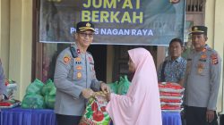 Polres Nagan Raya Bagikan Sembako dan Cek Kesehatan Gratis untuk Warga