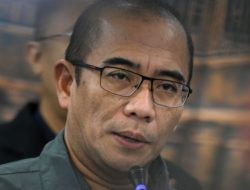 Misteri Pasal Syarat Ijazah Capres: Eks Ketua Komisi II DPR Heran, KPU Bongkar Fakta Rapat!