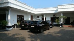 3 Mobil Hitam Berpelat AD Dilihat di Rumah Dinas Bupati Klaten, Isu OTT KPK Mencuat