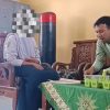 Haru! Guru SMP Sabar Ajari Murid Belum Lancar Baca, Netizen: Kok Bisa Lolos Ujian?